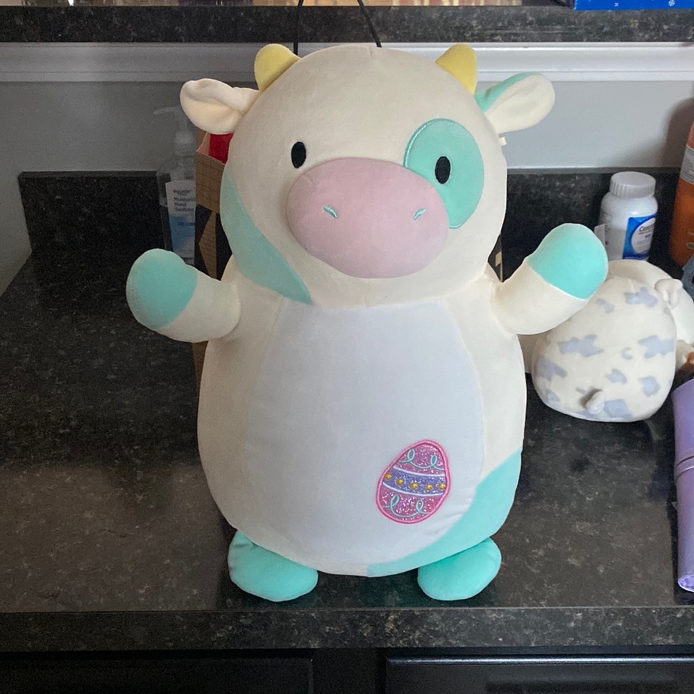 Hug-mee Belana Squishmallow